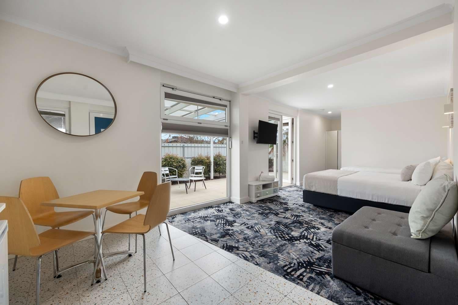 Western Airport 4*