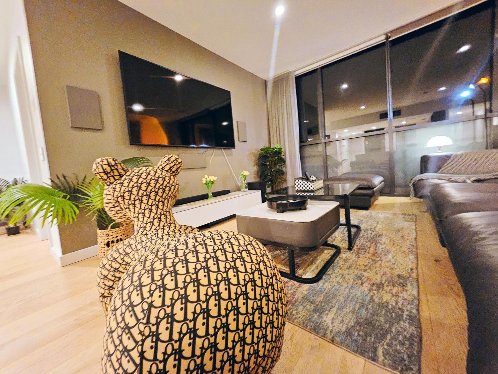 Eden - Fast & Furious 伊甸园 - 速度与激情 Apartment *