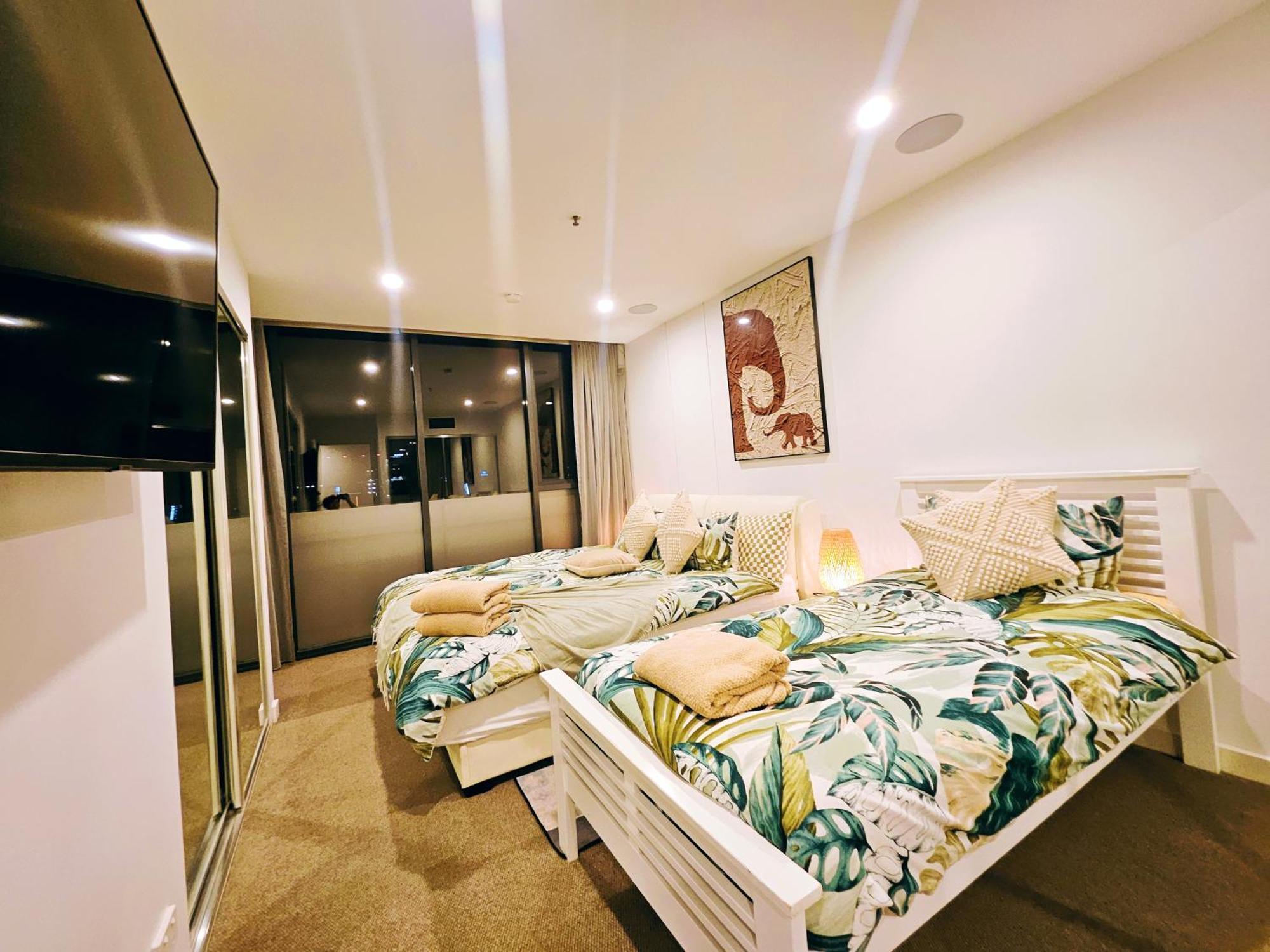 Apartment Eden - Fast & Furious 伊甸园 - 速度与激情 Adelaide