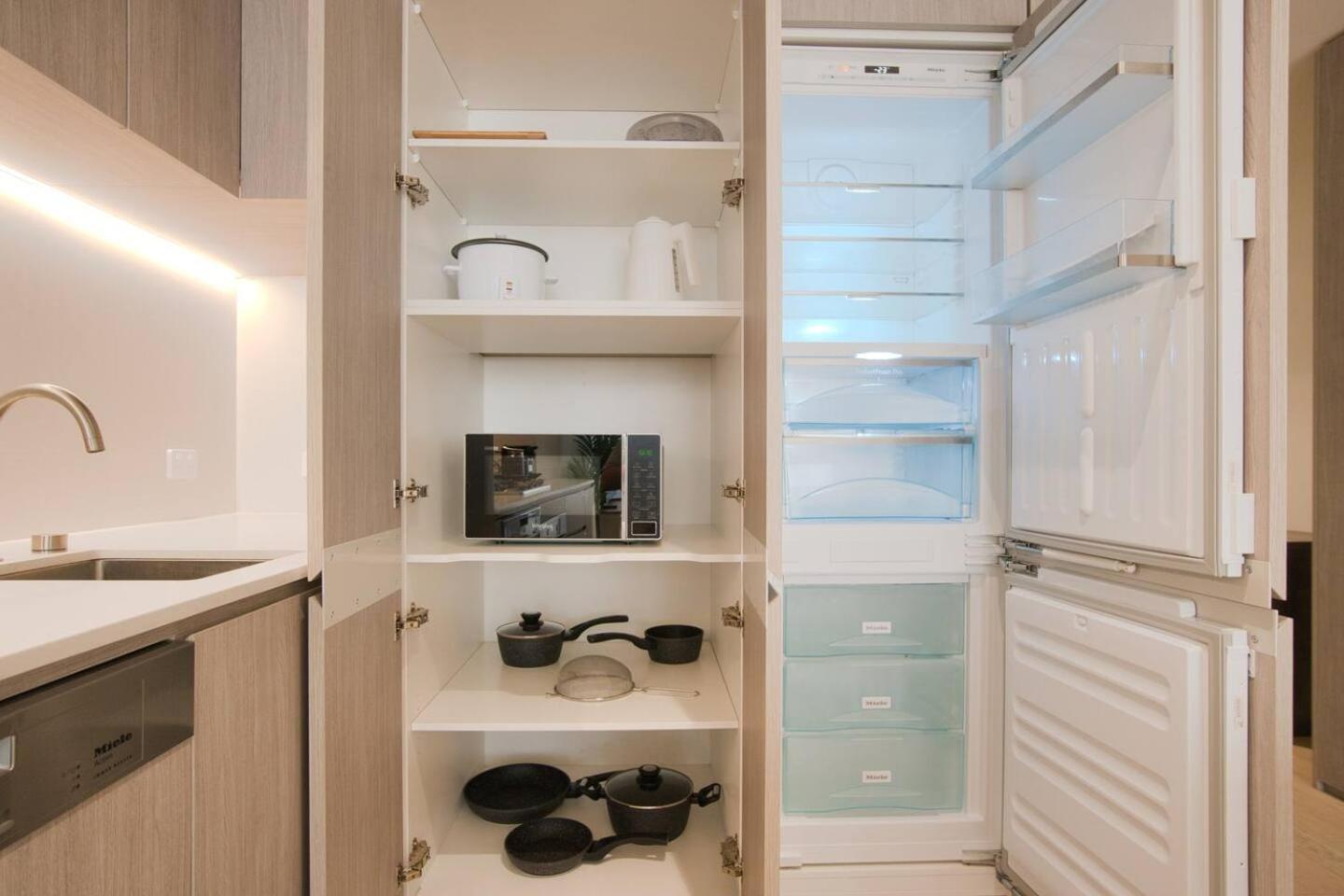Apartment Elegant New In Vibrant Rundle Mall Adelaide