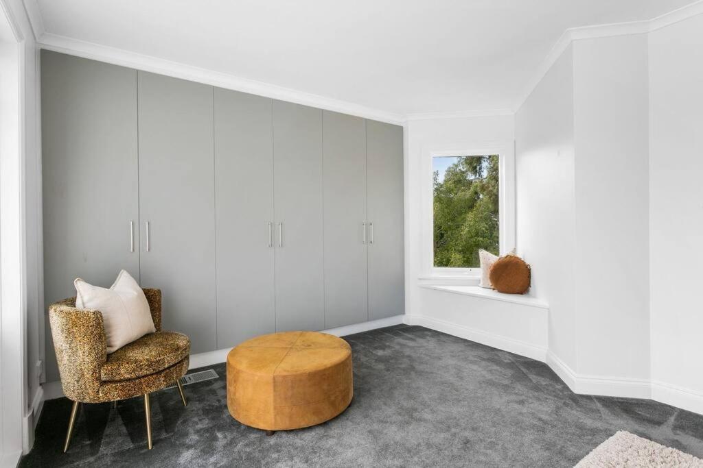 Manhattan Style 3 Story Luxury In St Peters Adelaide