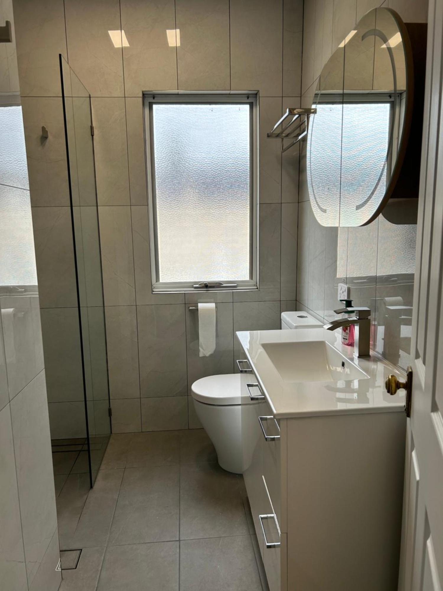 Charm On Carrington Holiday home *