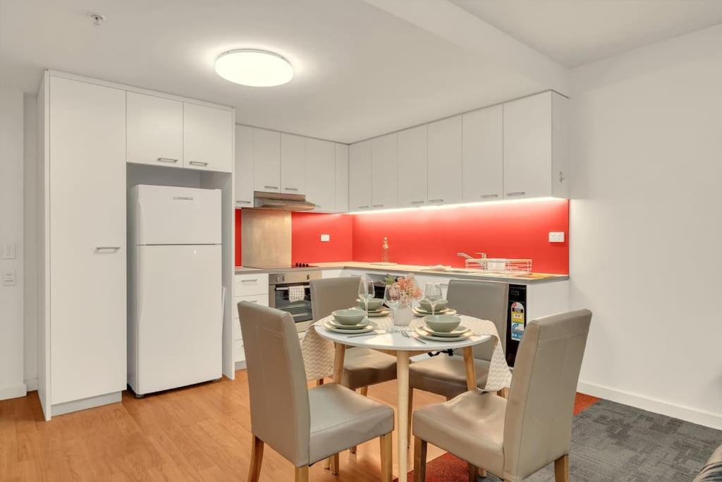 2 Bedrooms In Cbd With Balcony Apartment Adelaide