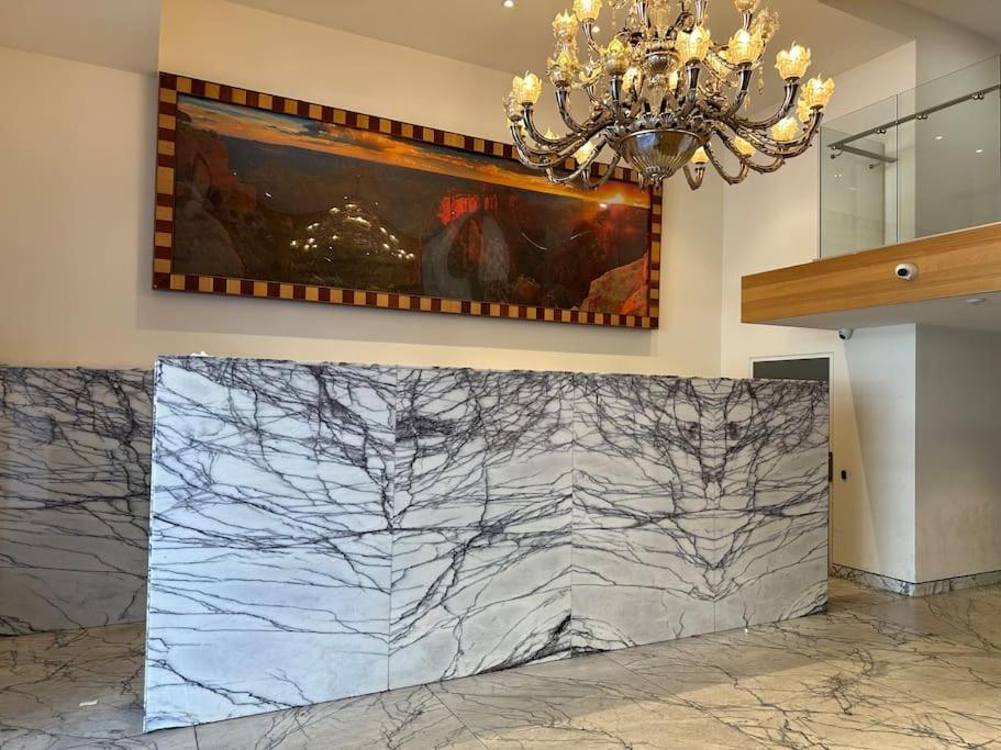 Modern One Bedroom At Morphett Street * Adelaide