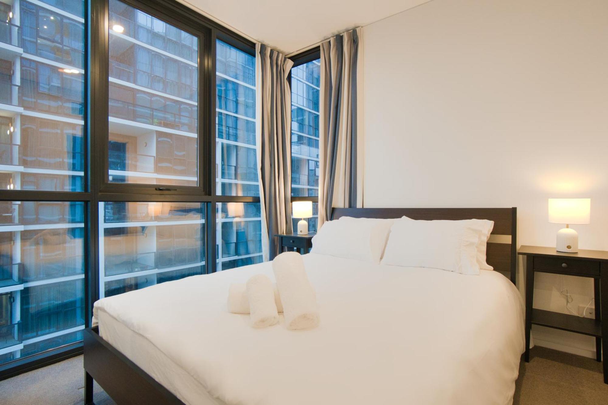 Serenity 2br With Pool, Gym, Steam, Sauna Apartment *