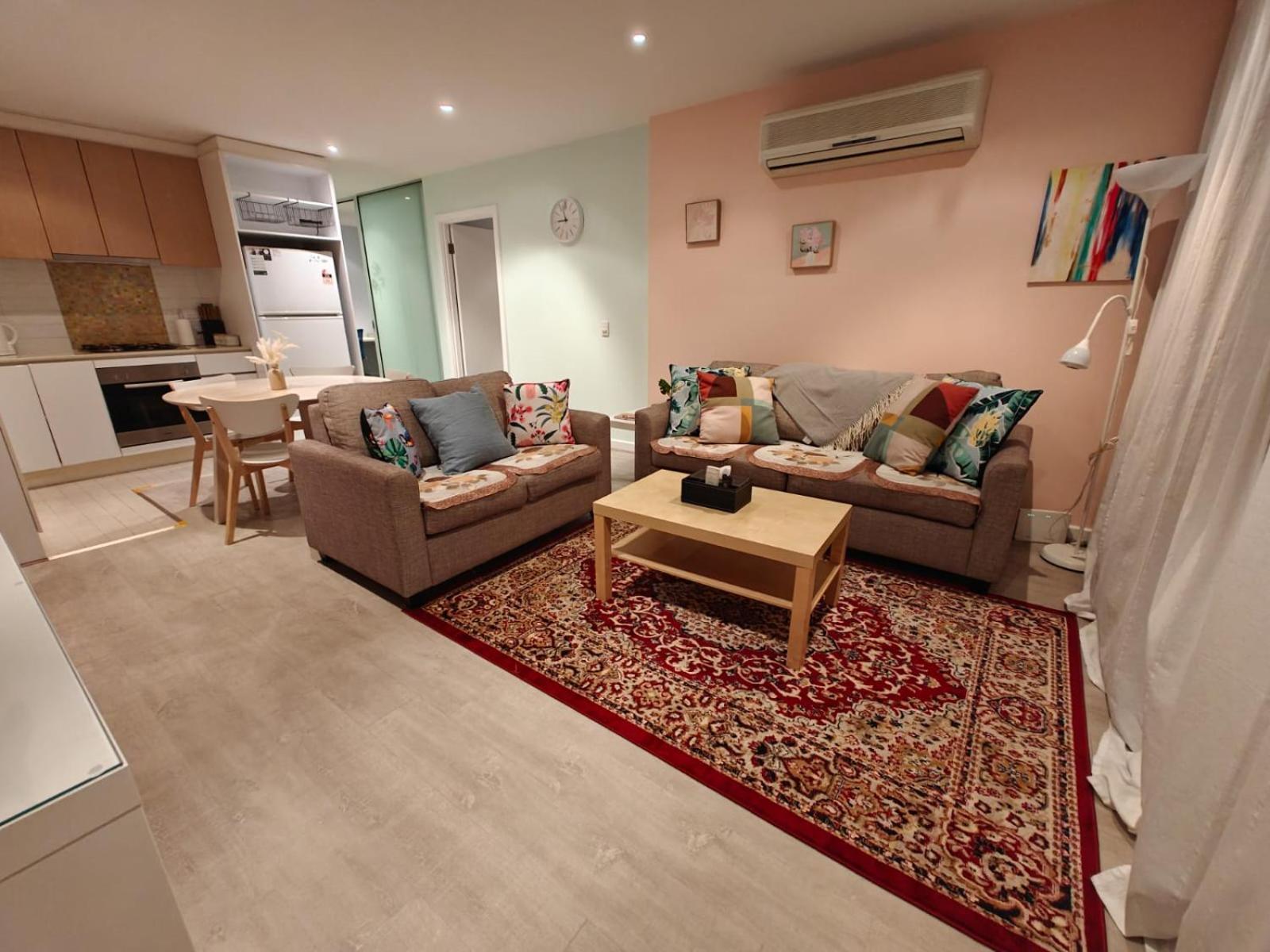 Luxury 2br In The Heart Of Cbd Apartment