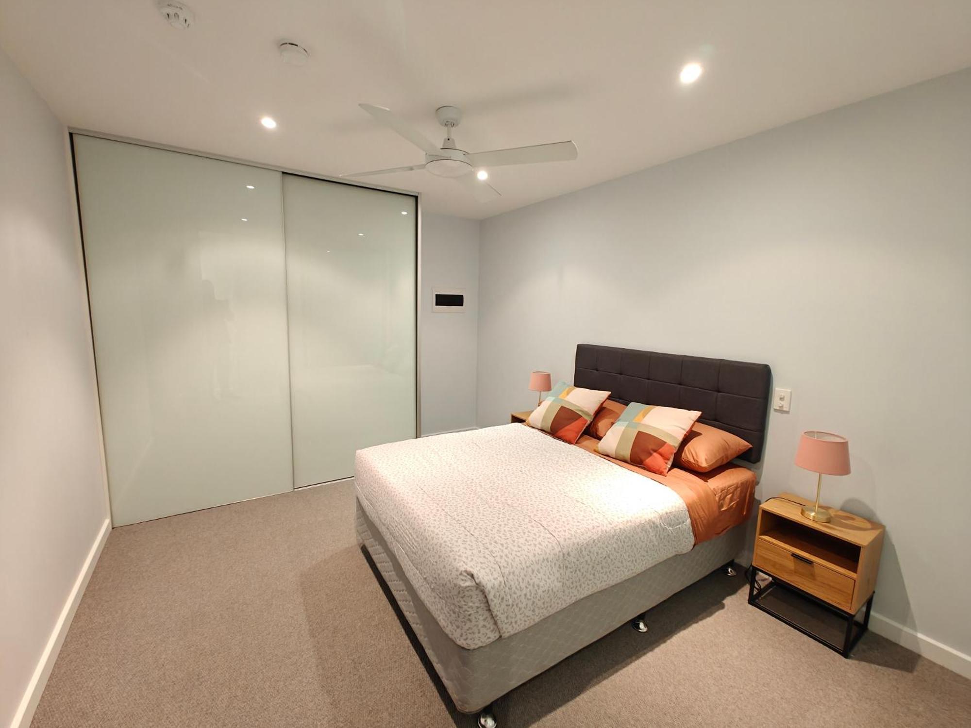 Luxury 2br In The Heart Of Cbd * Adelaide