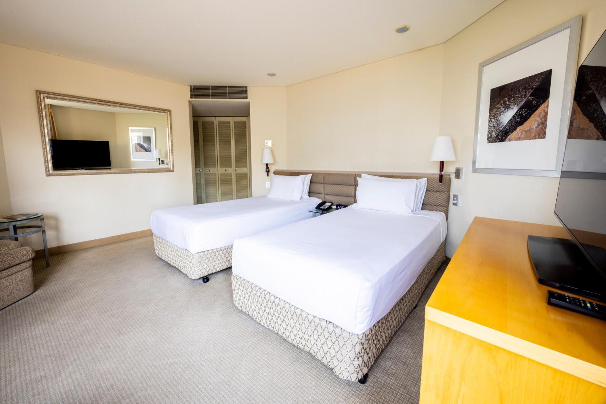 Intercontinental By Ihg Hotel 5*