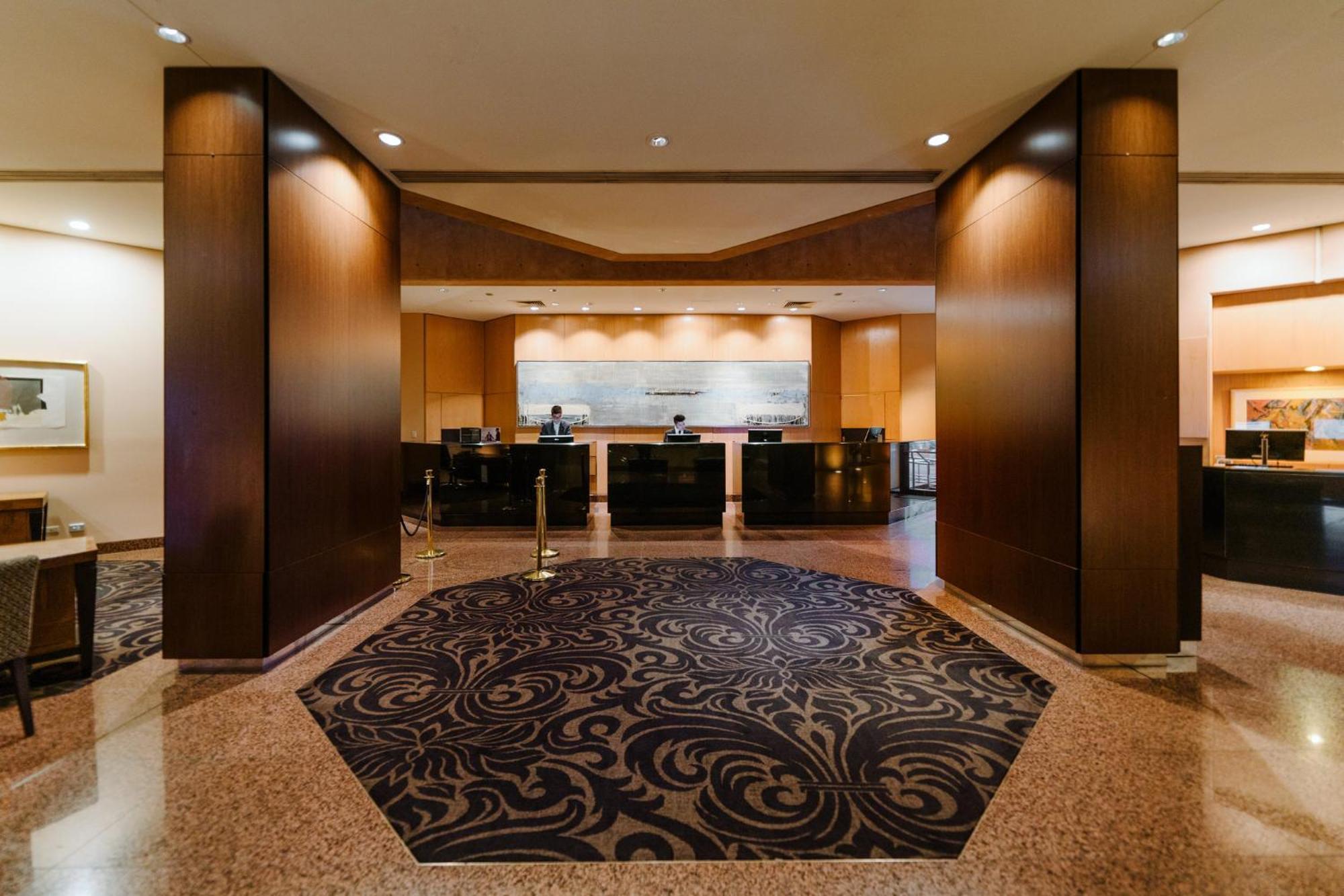 Intercontinental By Ihg 5*