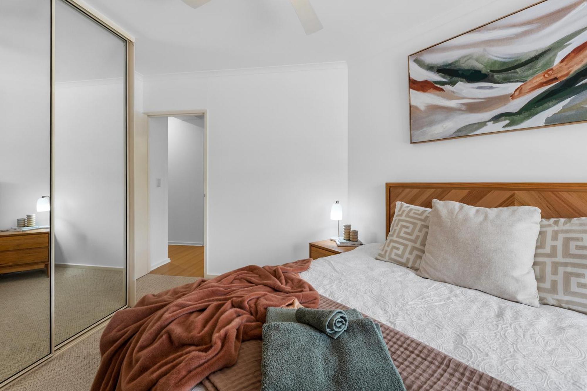 Chic East End Apartment Adelaide