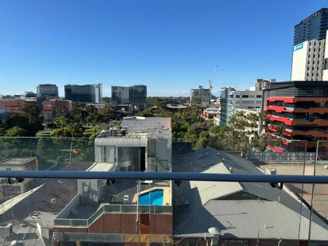 Modern One Bedroom At Morphett Street *