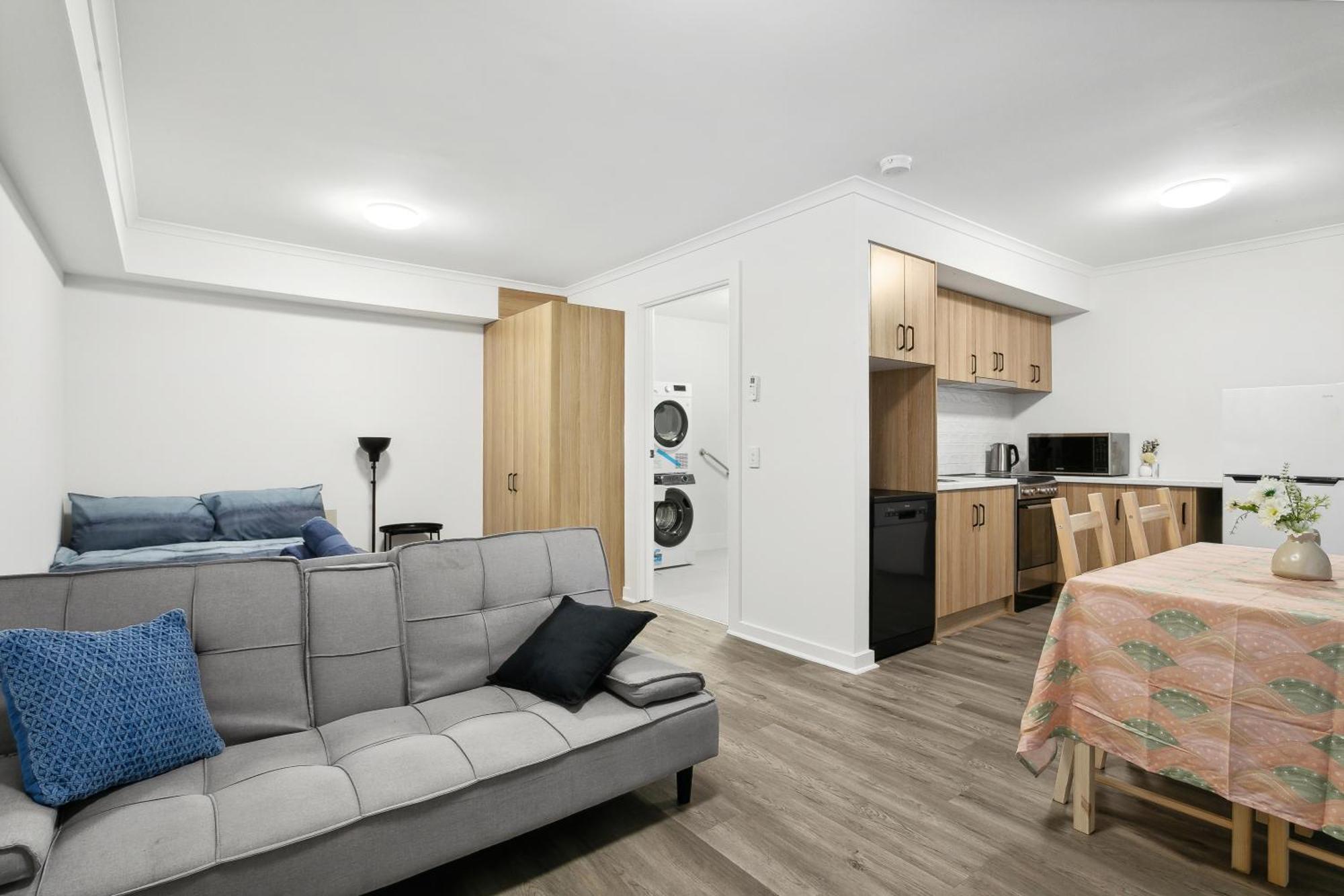 Hostel Cozy - Private In Cbd With Shared Facilities