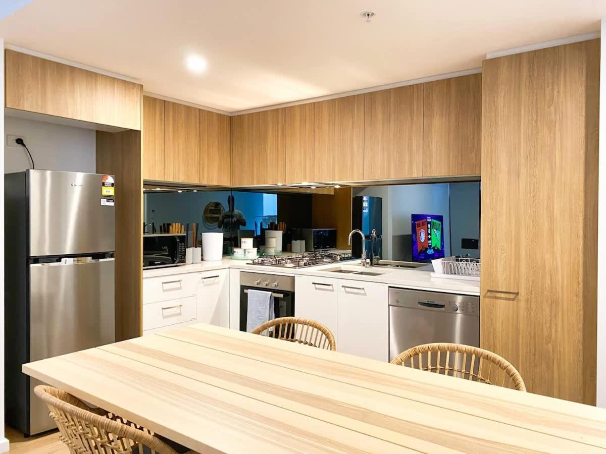 Apartment Modern 2br In Cbd With Pool-gym-bbq *