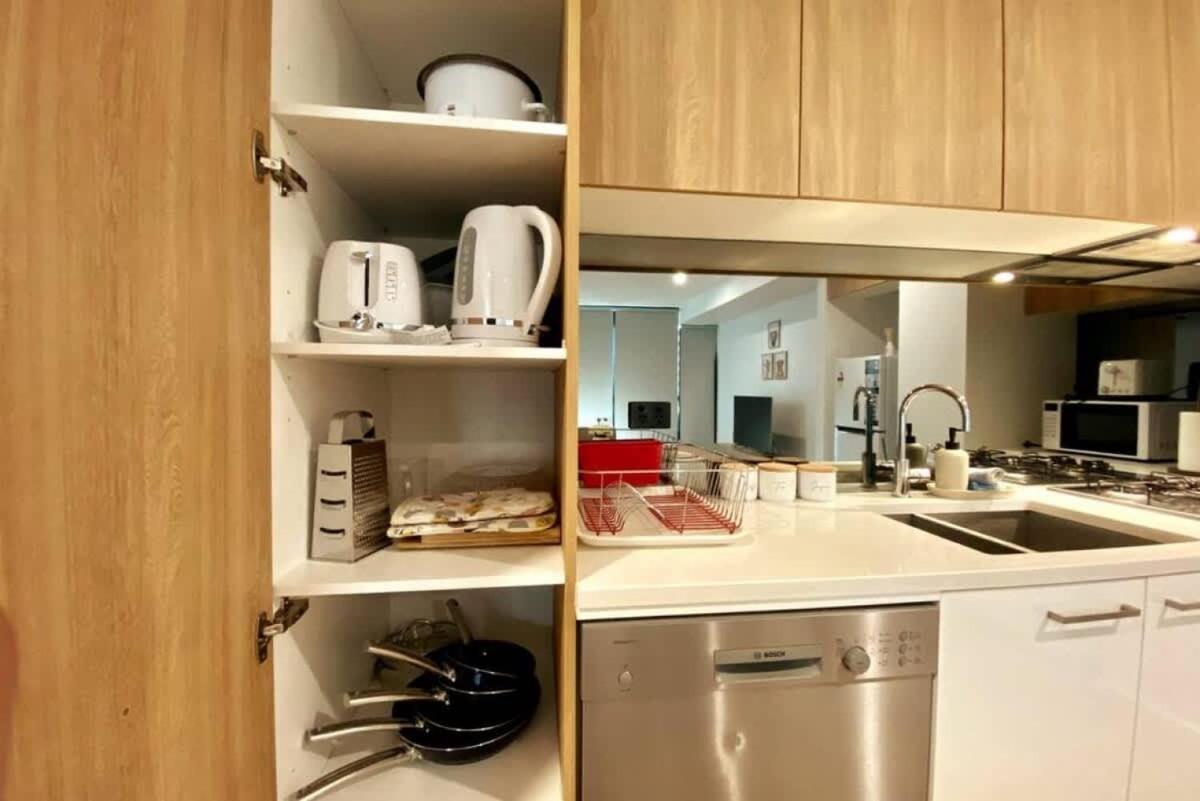Modern 2br Cbd With Pool-gym-bbq