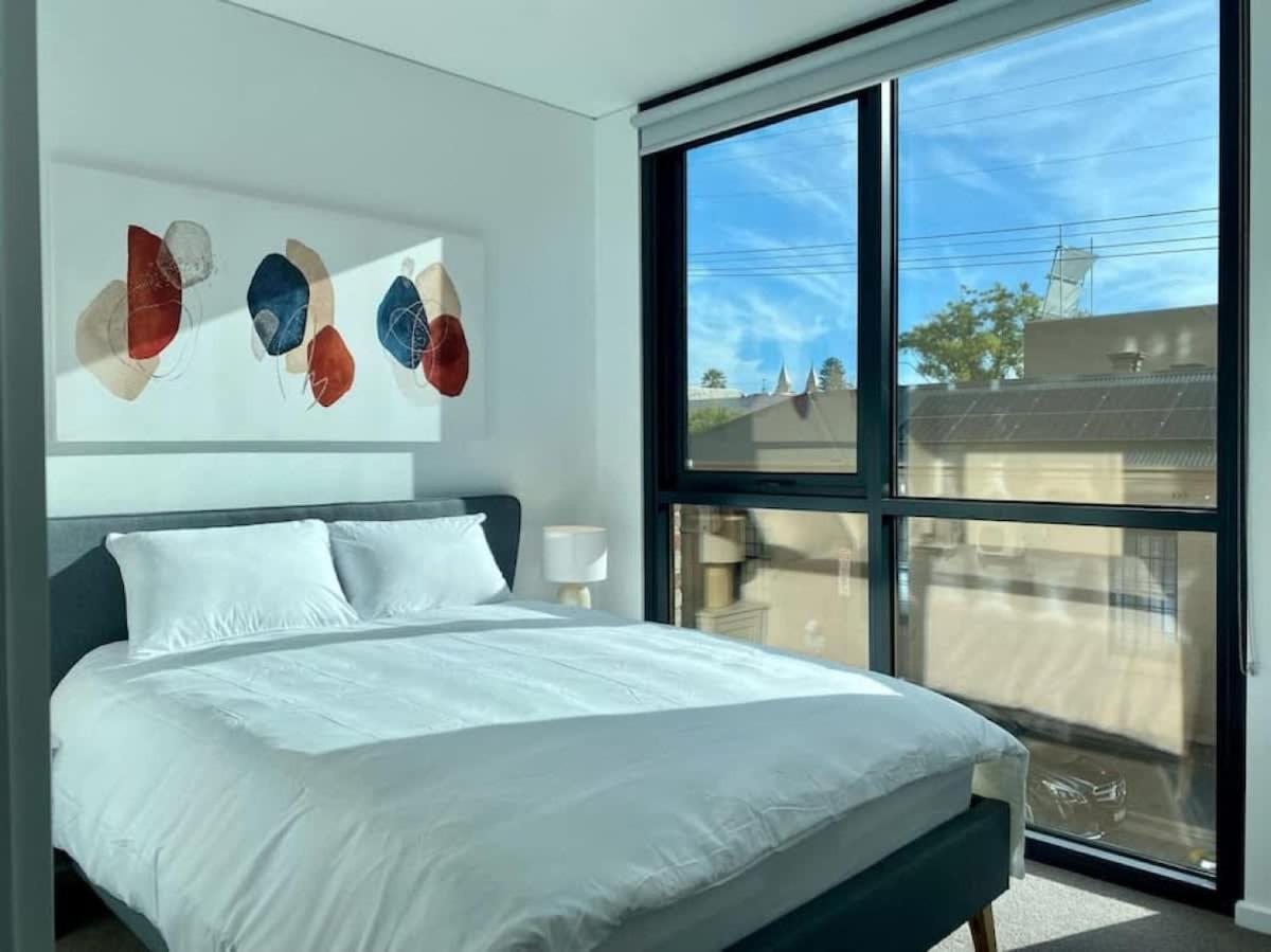 Apartment Modern 2br Cbd With Pool-gym-bbq Adelaide