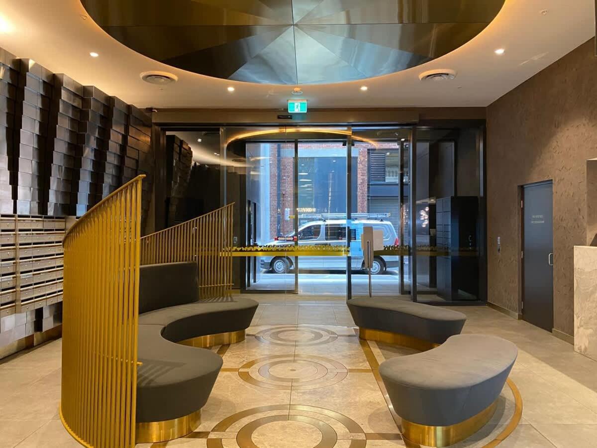 Apartment Elegant New In Vibrant Rundle Mall Adelaide