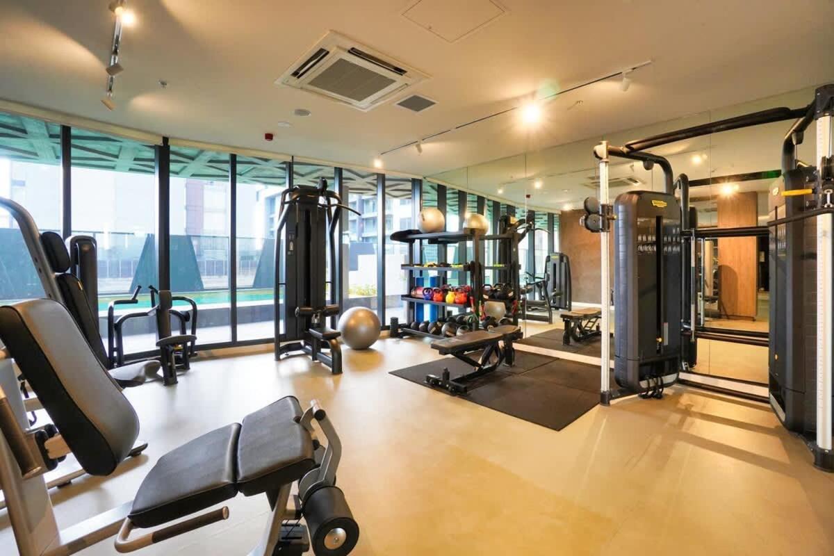 Elegant New In Vibrant Rundle Mall * Adelaide
