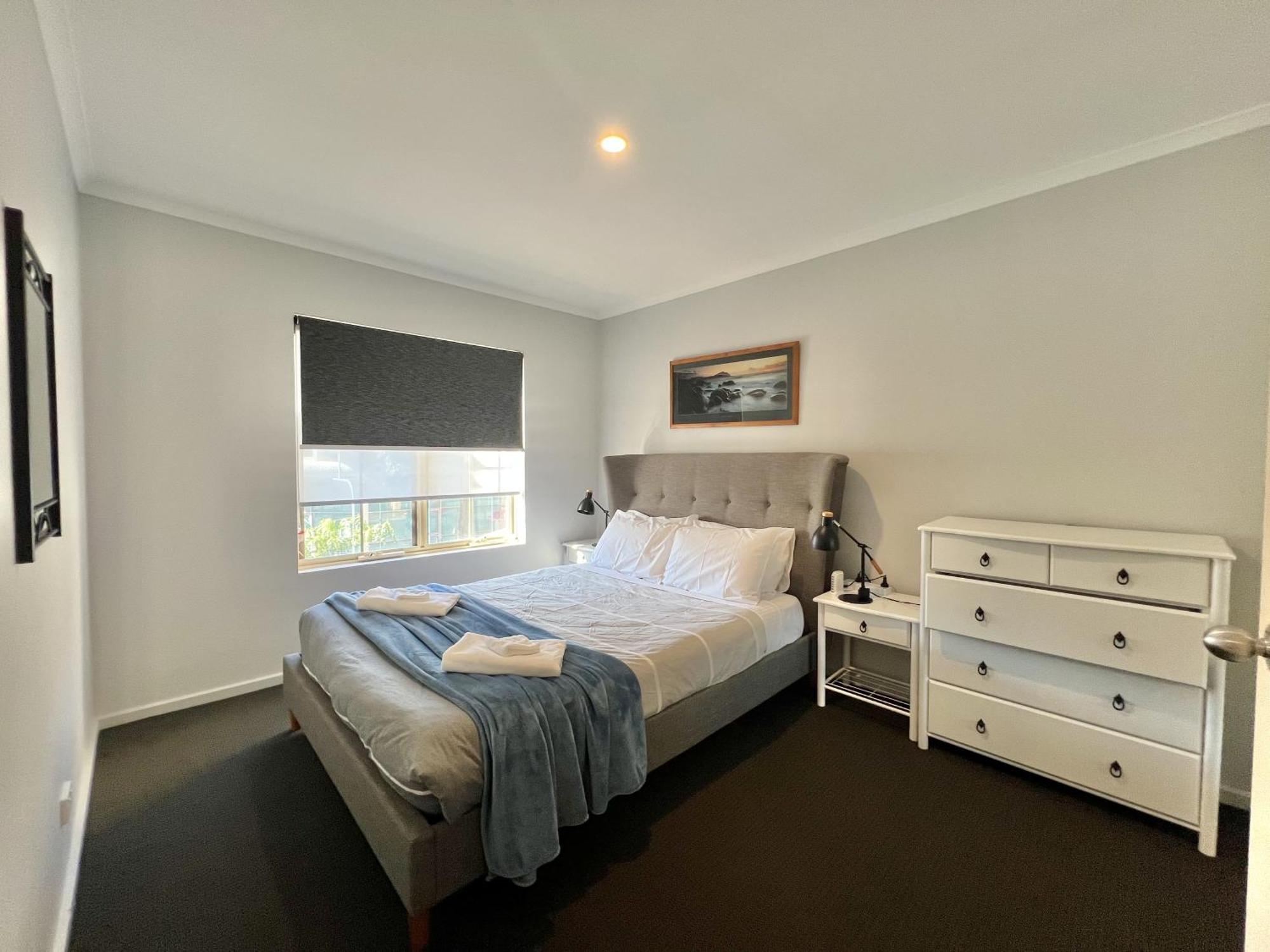 Big Free Wifi Gated Parking Aircon * Adelaide