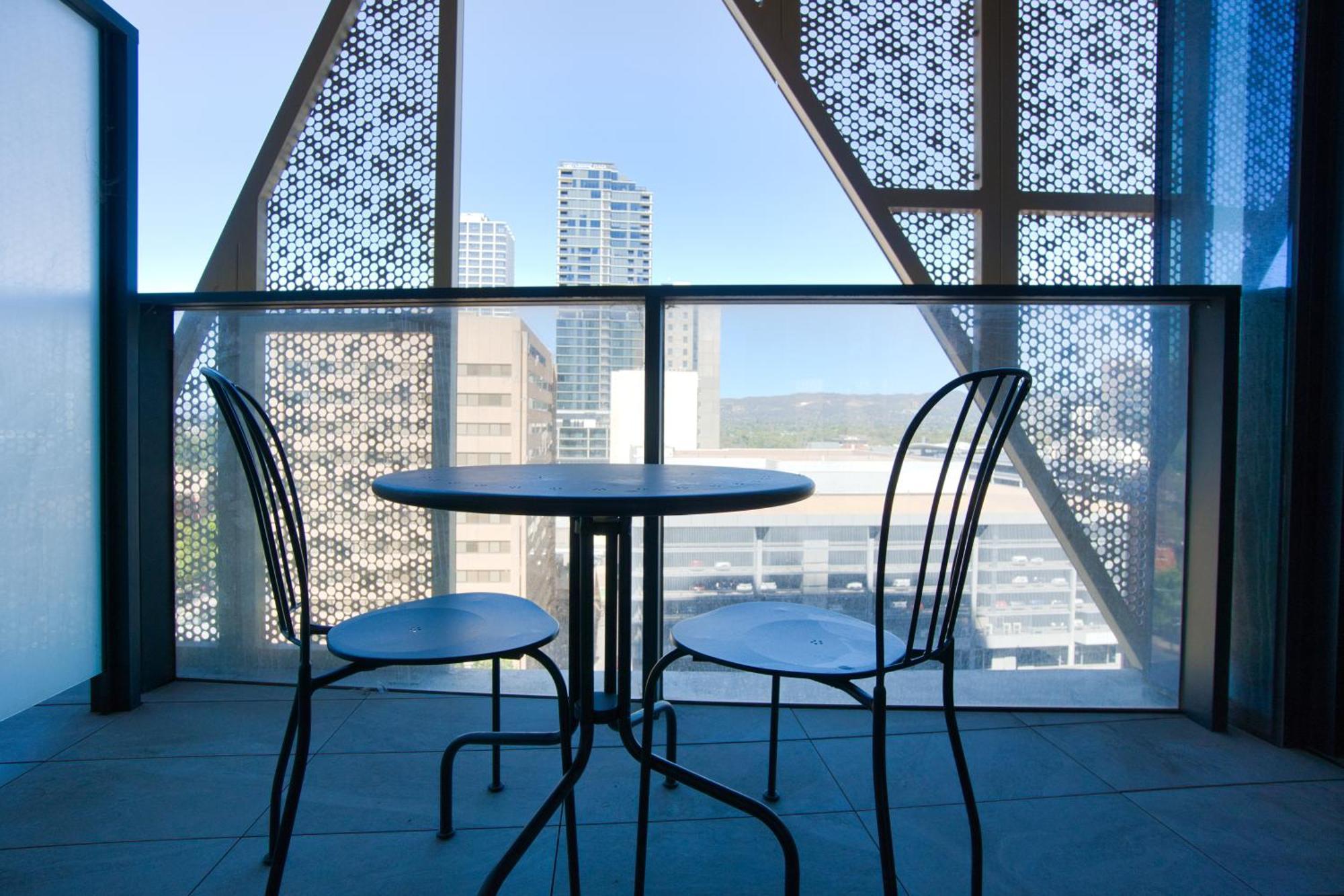 1br Overlooking Rundle Mall Apartment Adelaide