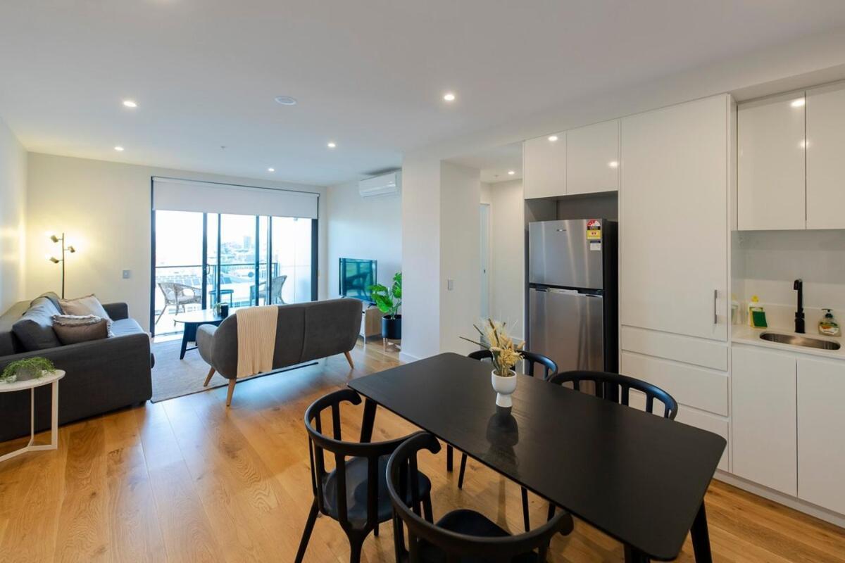 Urban Retreat In Cbd Adelaide