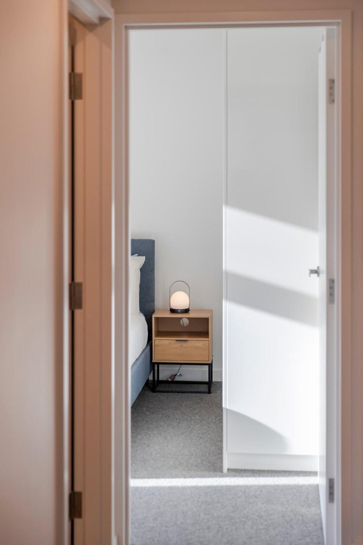 Urban Retreat In Cbd Apartment *