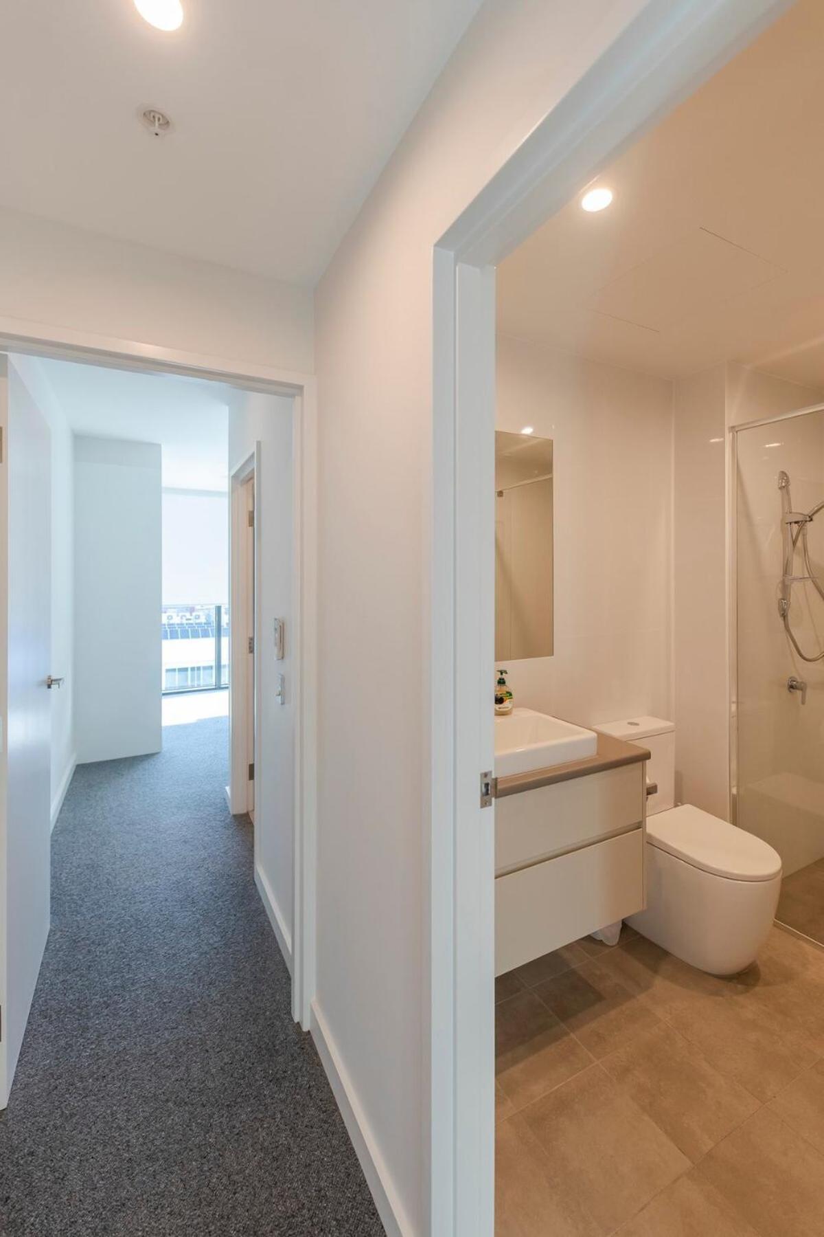 Urban Retreat In Cbd Apartment Adelaide