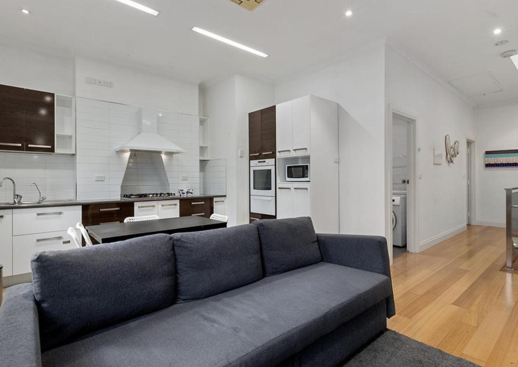 Albert's For 4 Off Hutt Street- One Queen Bed And 2 Single Beds Apartment