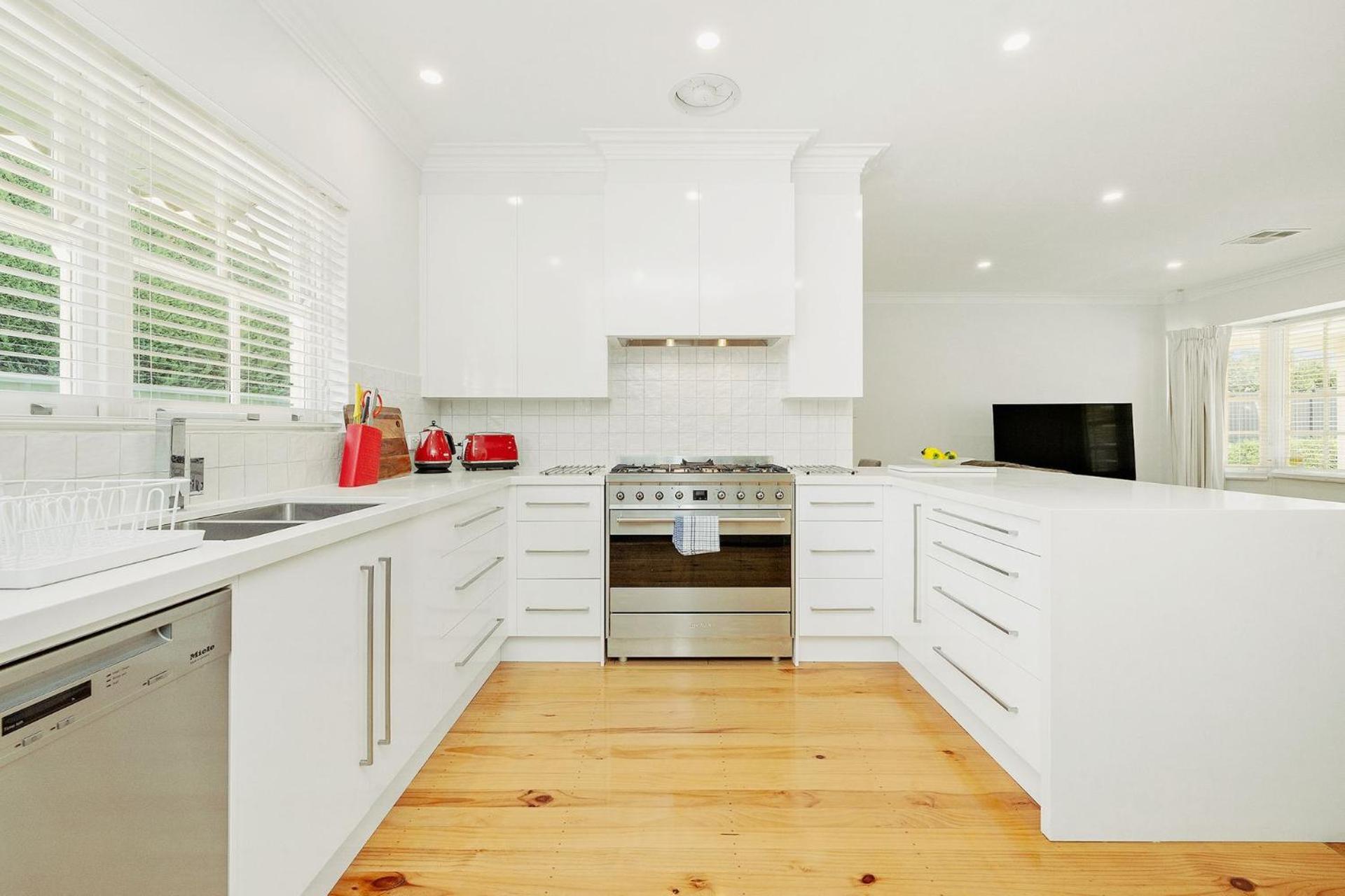 3br Furnished Homette In Kensington Gardens