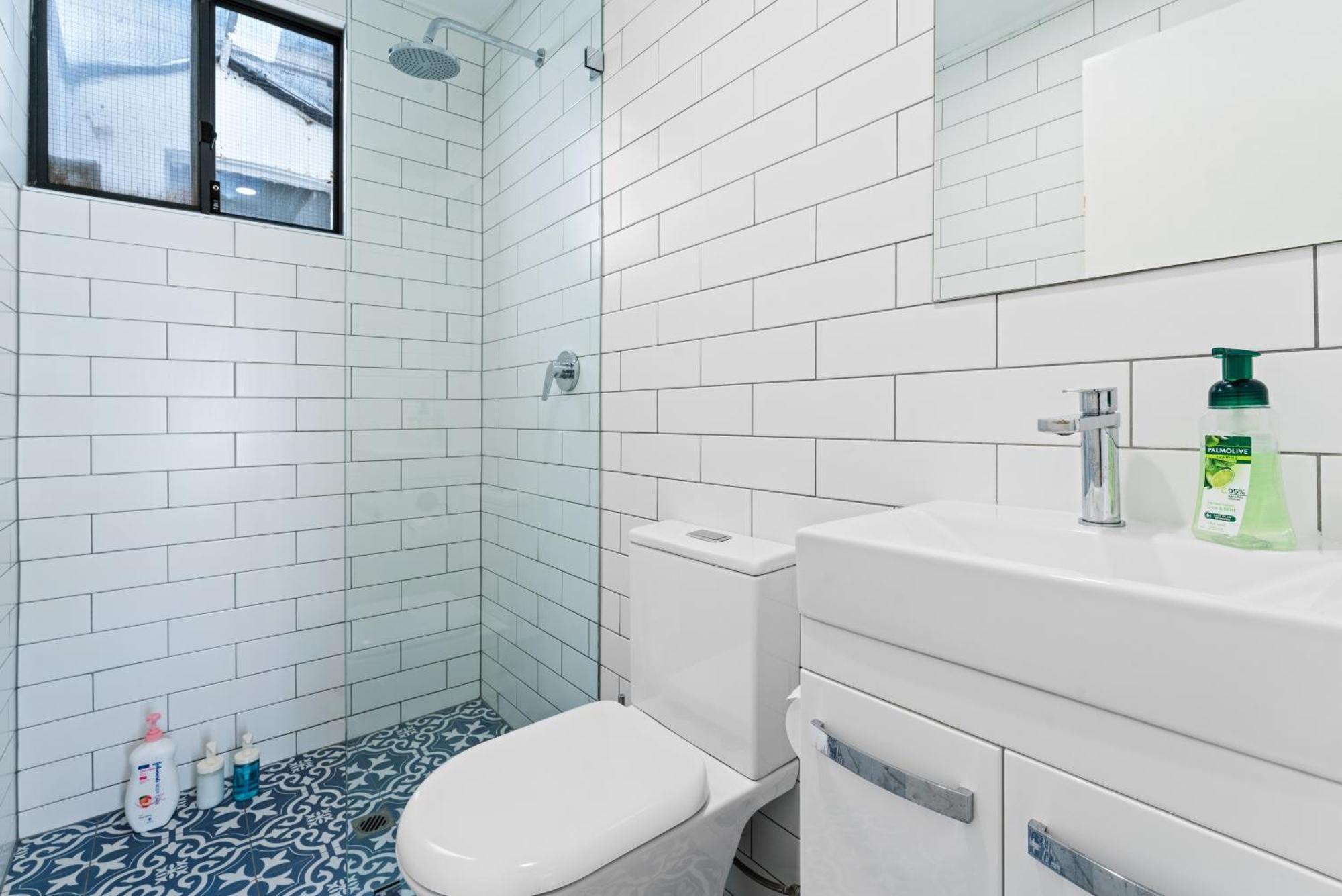 Character 1880s Renovated - Quiet Location *