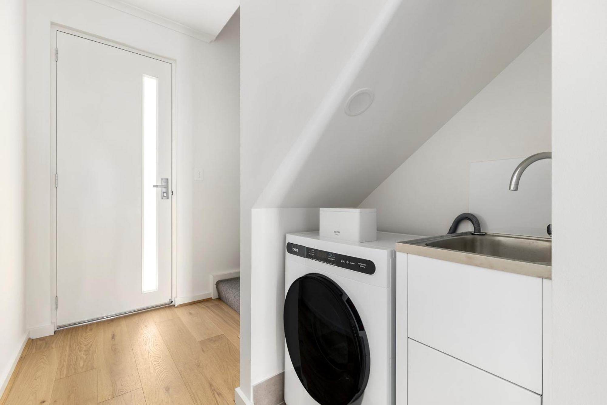 Stafford St By Urban Rest Apartment