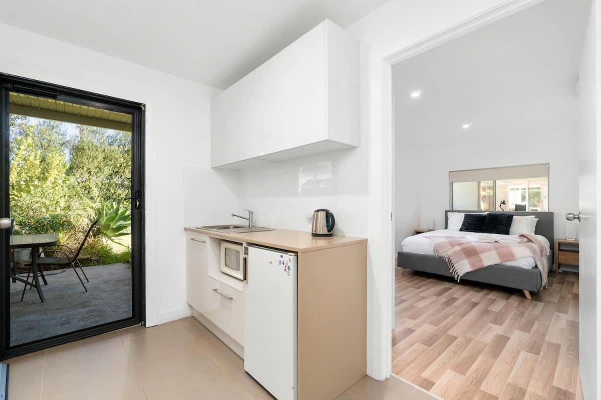 The Spacious & Elegant Vacation Haven - Glenside Adelaide