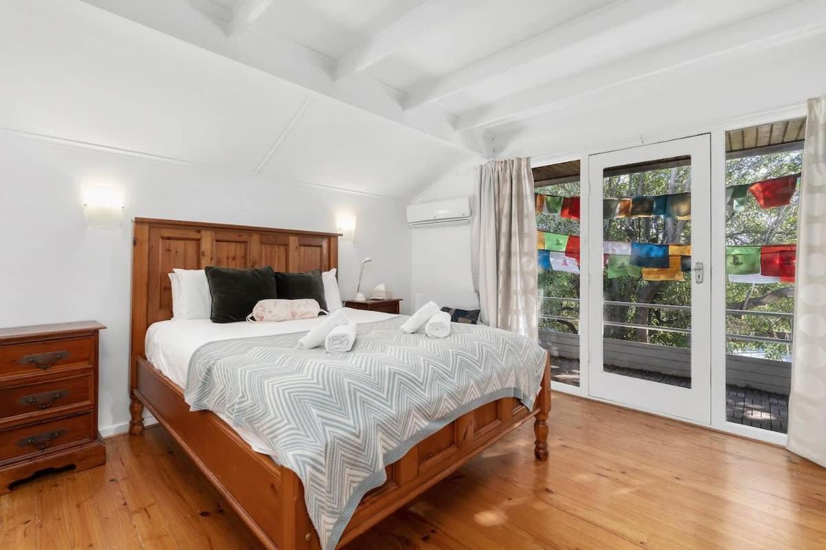 The Spacious & Elegant Vacation Haven - Glenside *