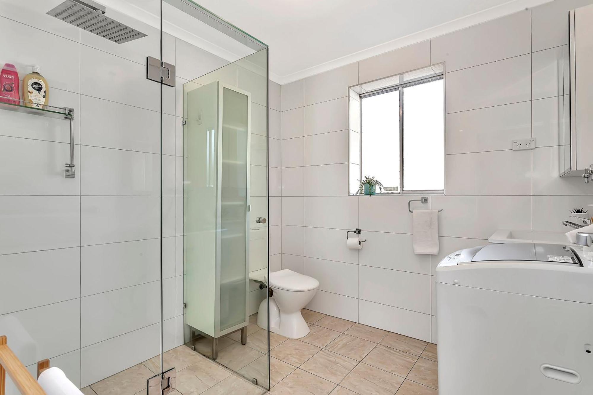 Apartment Coastal Comfort With A Pool Opposite Henley Adelaide