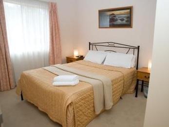 The Grand Aparthotel