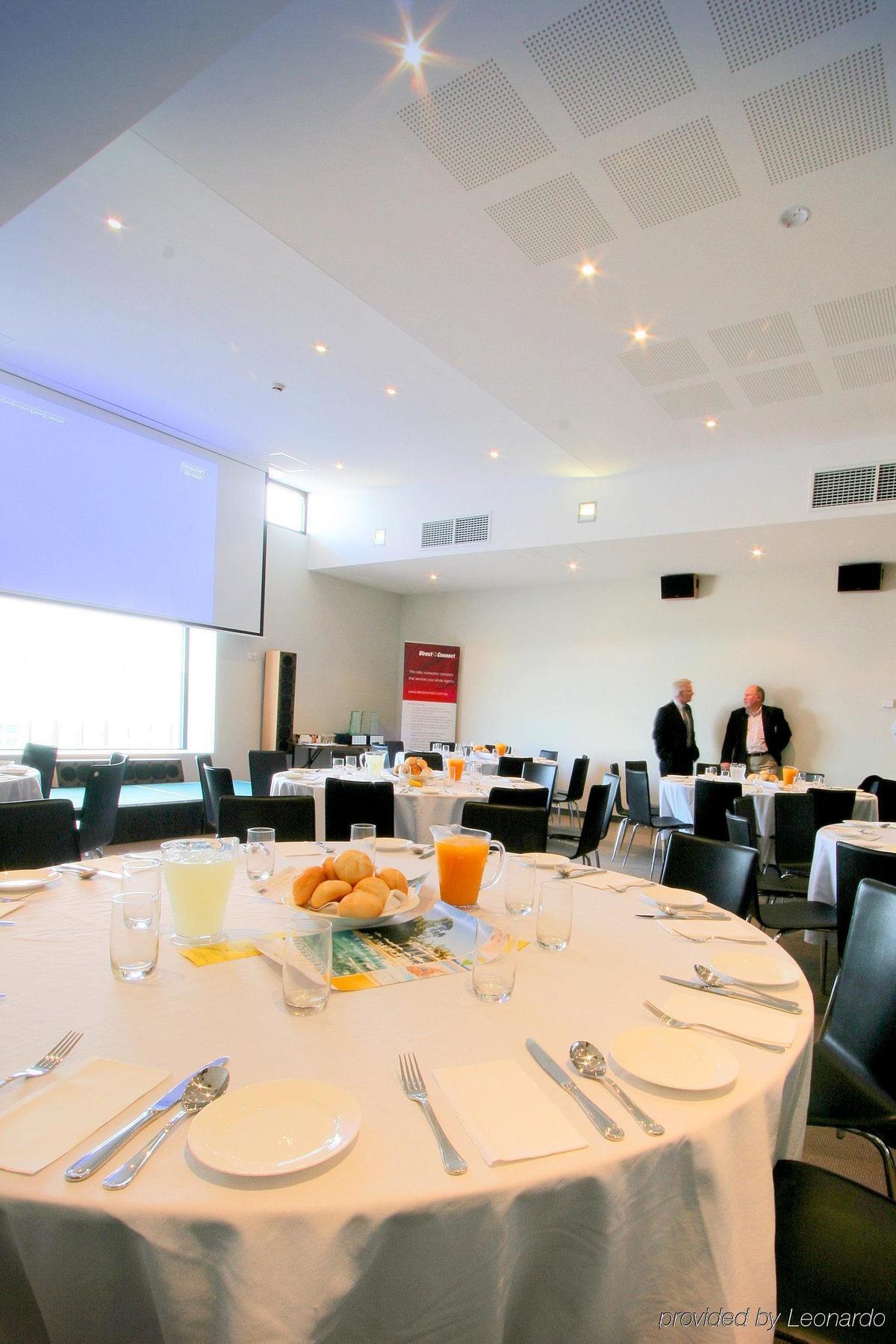 Mawson Lakes Hotel