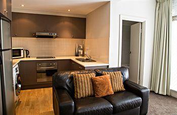 Dress Circle - Ward Street Aparthotel