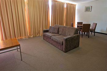 Hotel Nightcap At Findon Adelaide