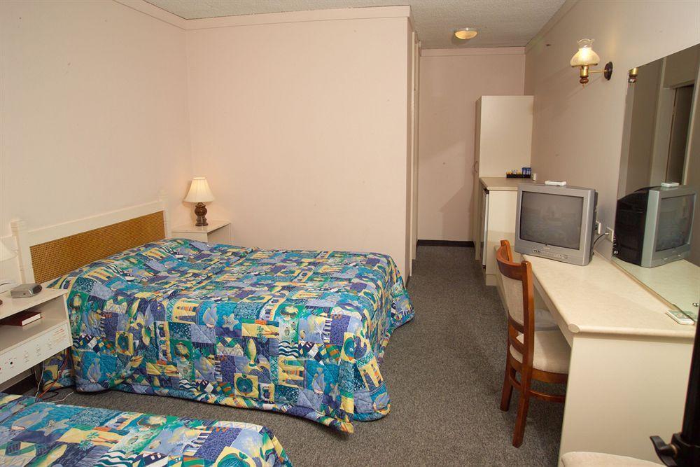 Econo Dockside Glenelg Lodge *