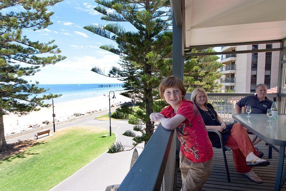 Aparthotel Seawall 4*