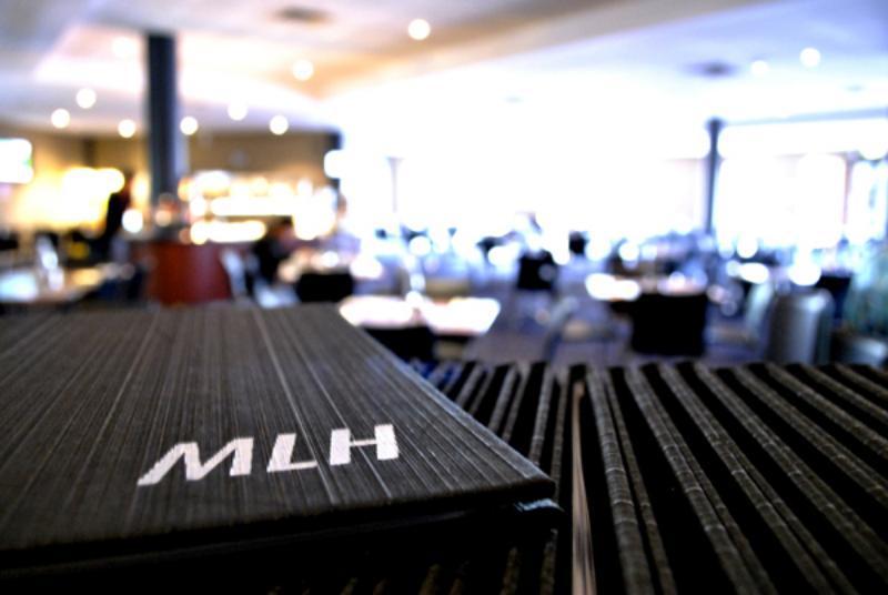 Mawson Lakes Hotel