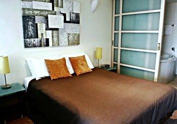 Apartment Dress Circle - North Terrace *