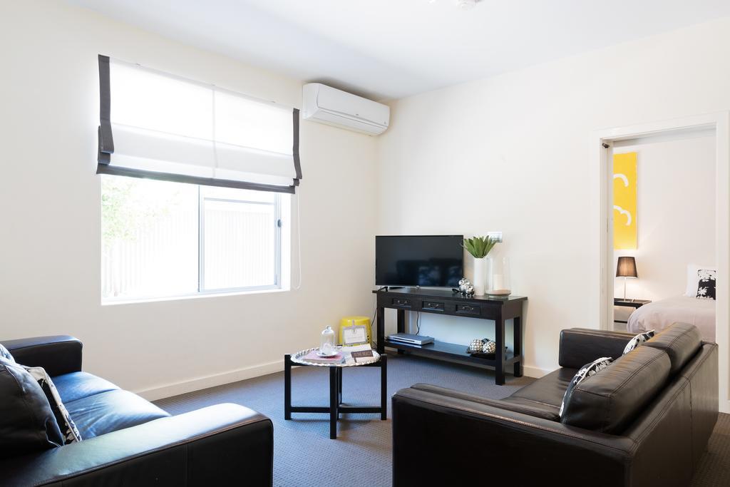 Arabella On West * Adelaide
