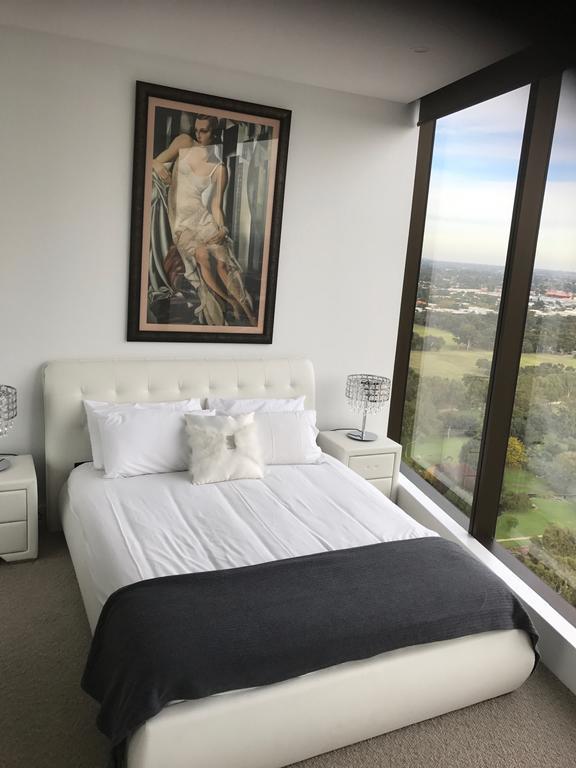 Vue Penthouse On King William * Adelaide