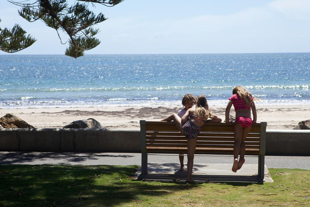 Seawall 4* Adelaide