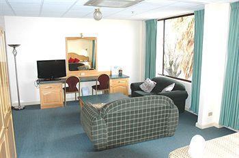 Motel International 3*