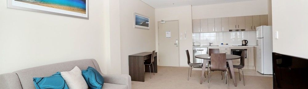Hume Serviced 4*