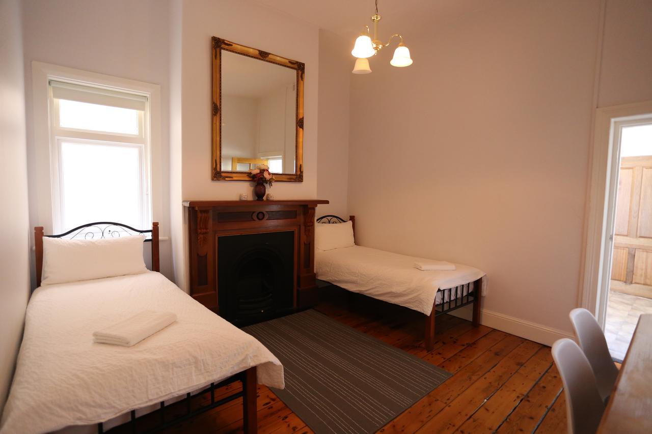 Apartment Bath Street