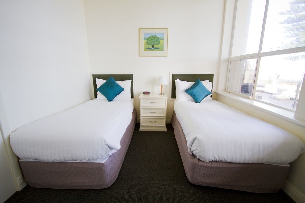 Seawall 4* Adelaide