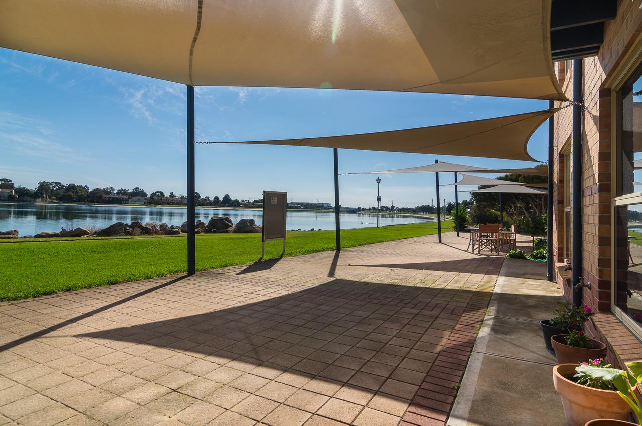 West Lakes Townhouse Apartment *