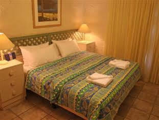Bayswaterfront Apartment *